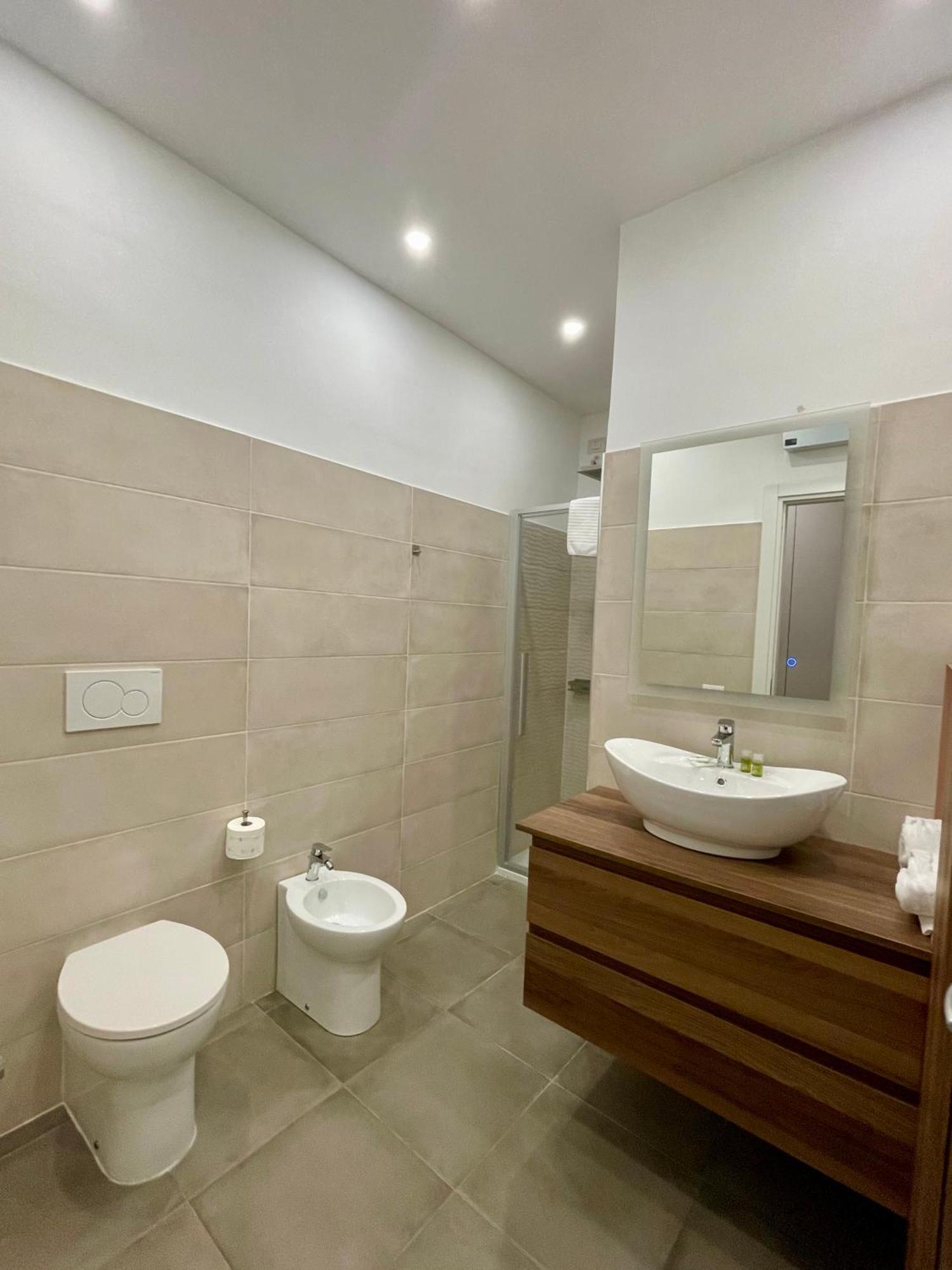 Sweet Rhome - A Due Passi Da San Pietro Roma Exterior foto
