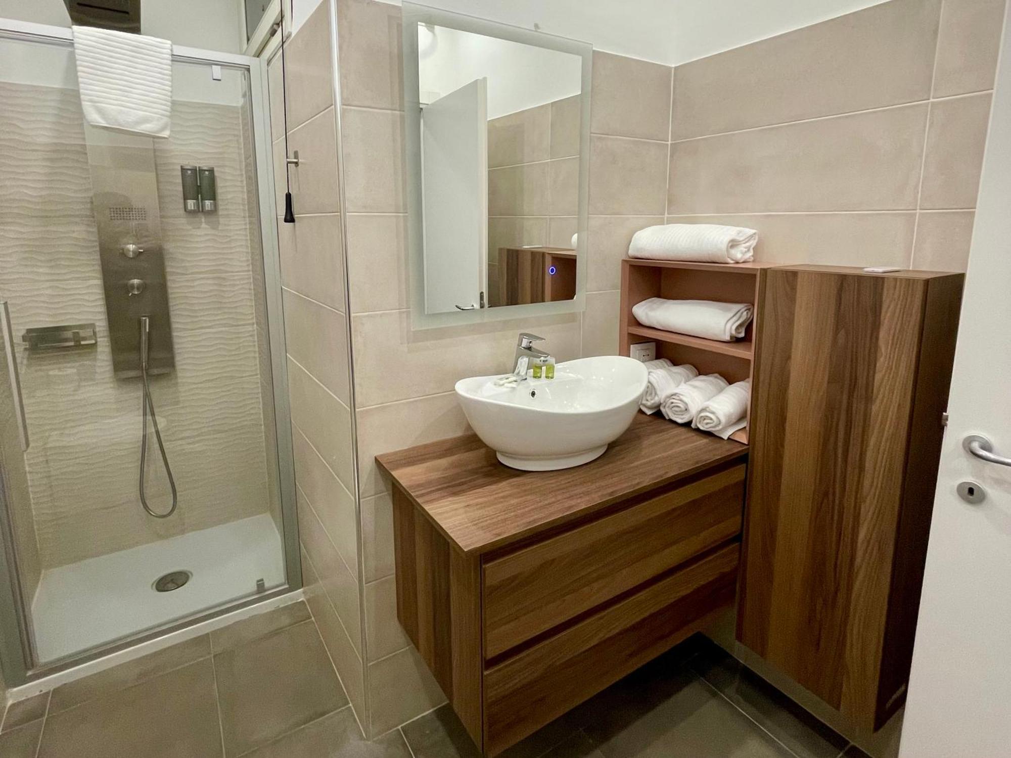 Sweet Rhome - A Due Passi Da San Pietro Roma Exterior foto